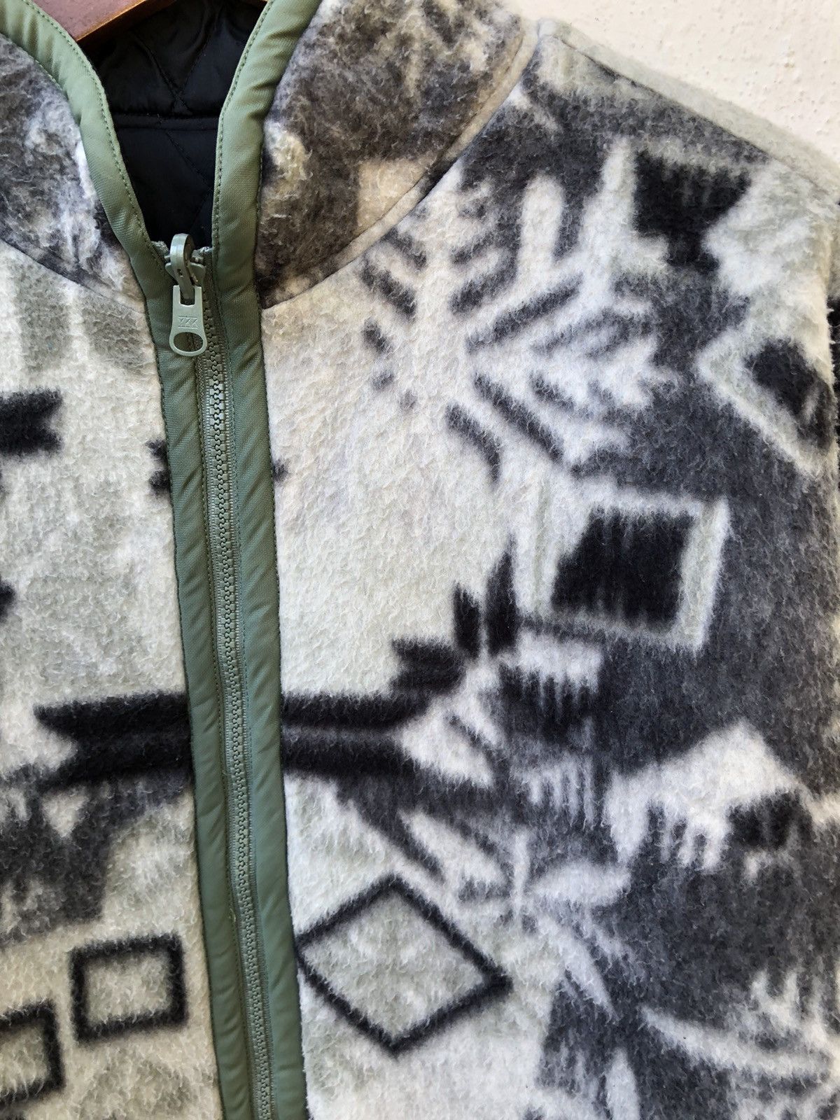 💣 OFFER Brand Tyrolia FullPrint Fleece Quilt Revisible - 3