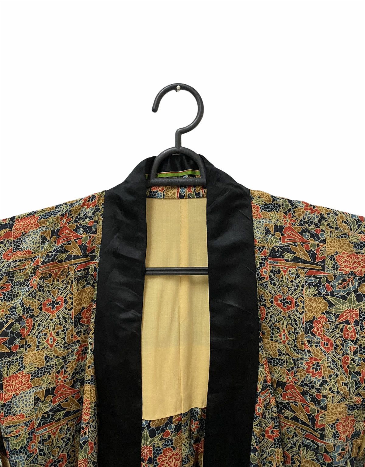 Japanese Brand - 🇯🇵 Kimono Silk Multi Floral Japanese Traditional Wear - 9