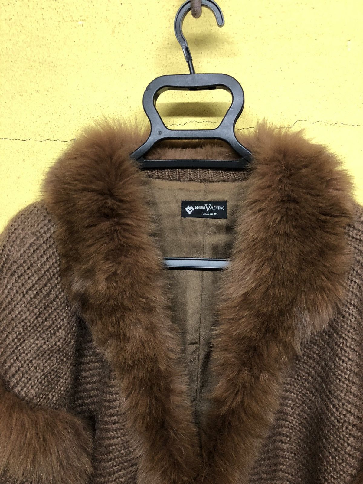 Mink Fur Coat - VINTAGE MARIO VALENTINO FUR JAPAN LINING BUTTON LESS KNIT - 4