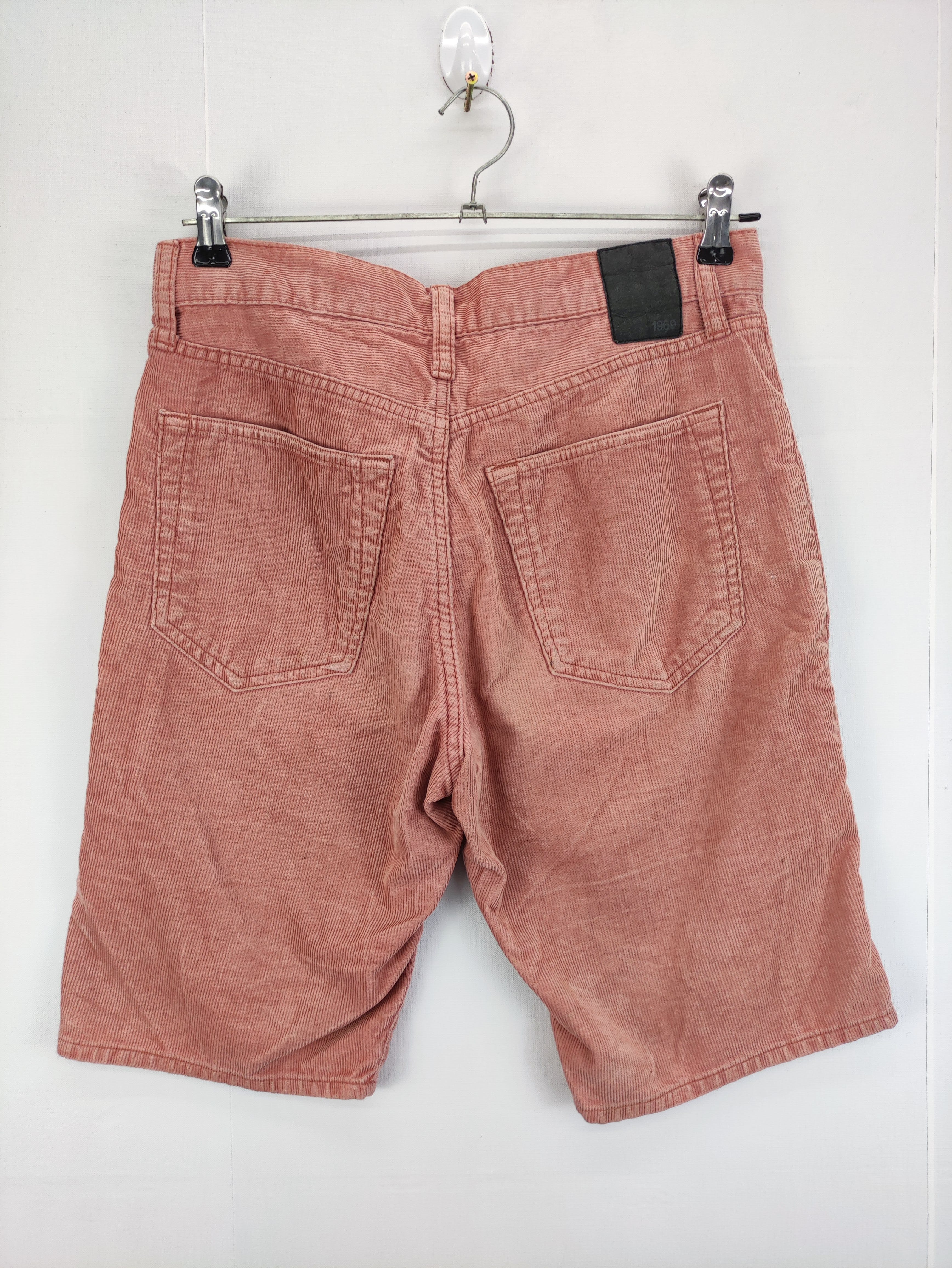 Vintage Gap Corduroy Short Pant - 7