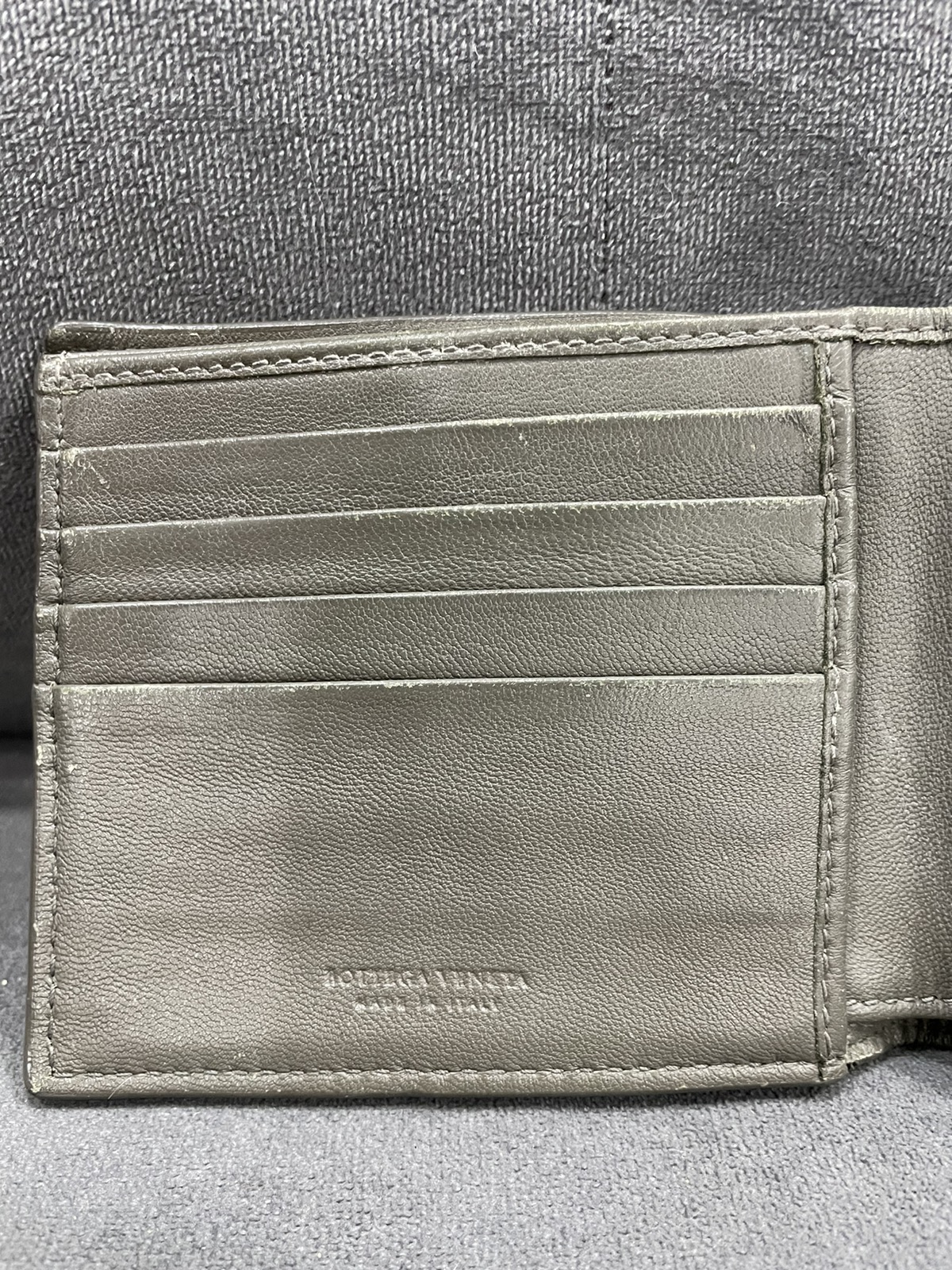 Authentic BOTTEGA VENETA MEN’S Green Leather Wallet - 4