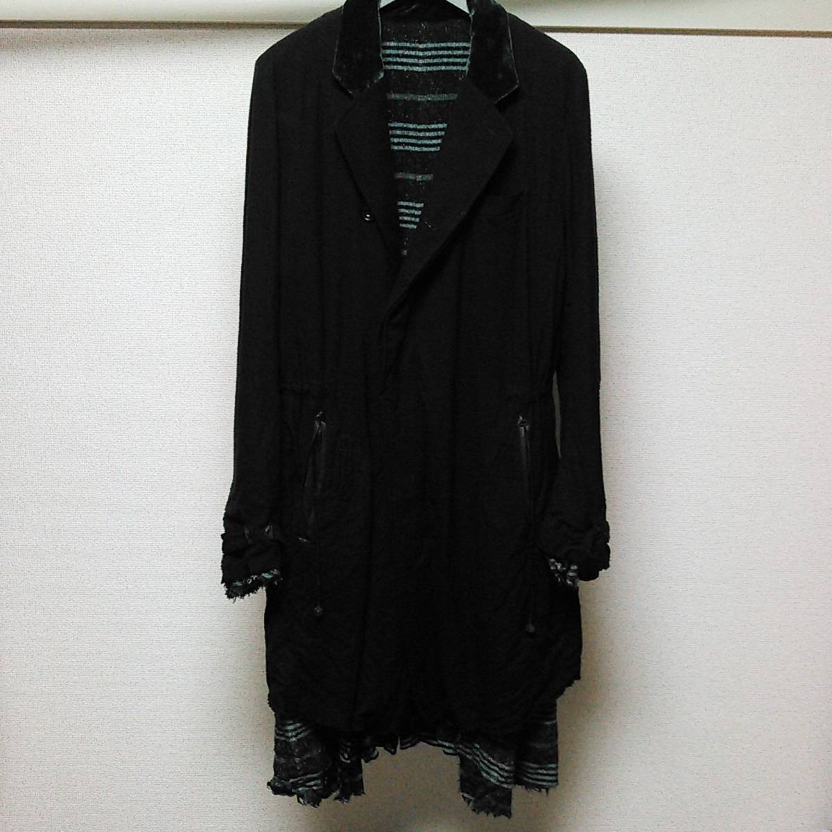Takahiromiyashita The Soloist. - AW14 Layered cut-out chesterfield coat - 2