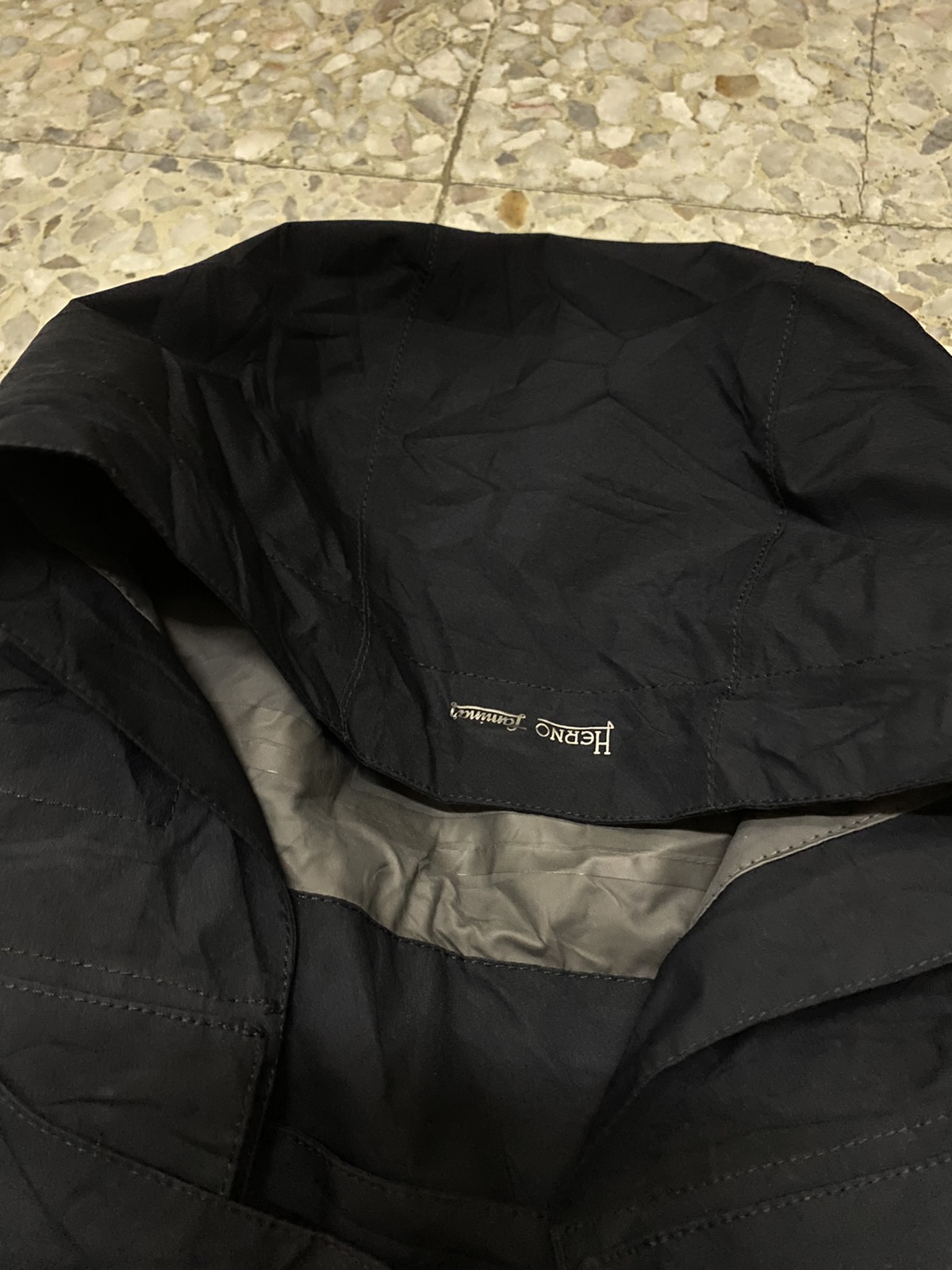 Herno Laminar Waterproof Jacket With Hoodie Short Sleeve - 4