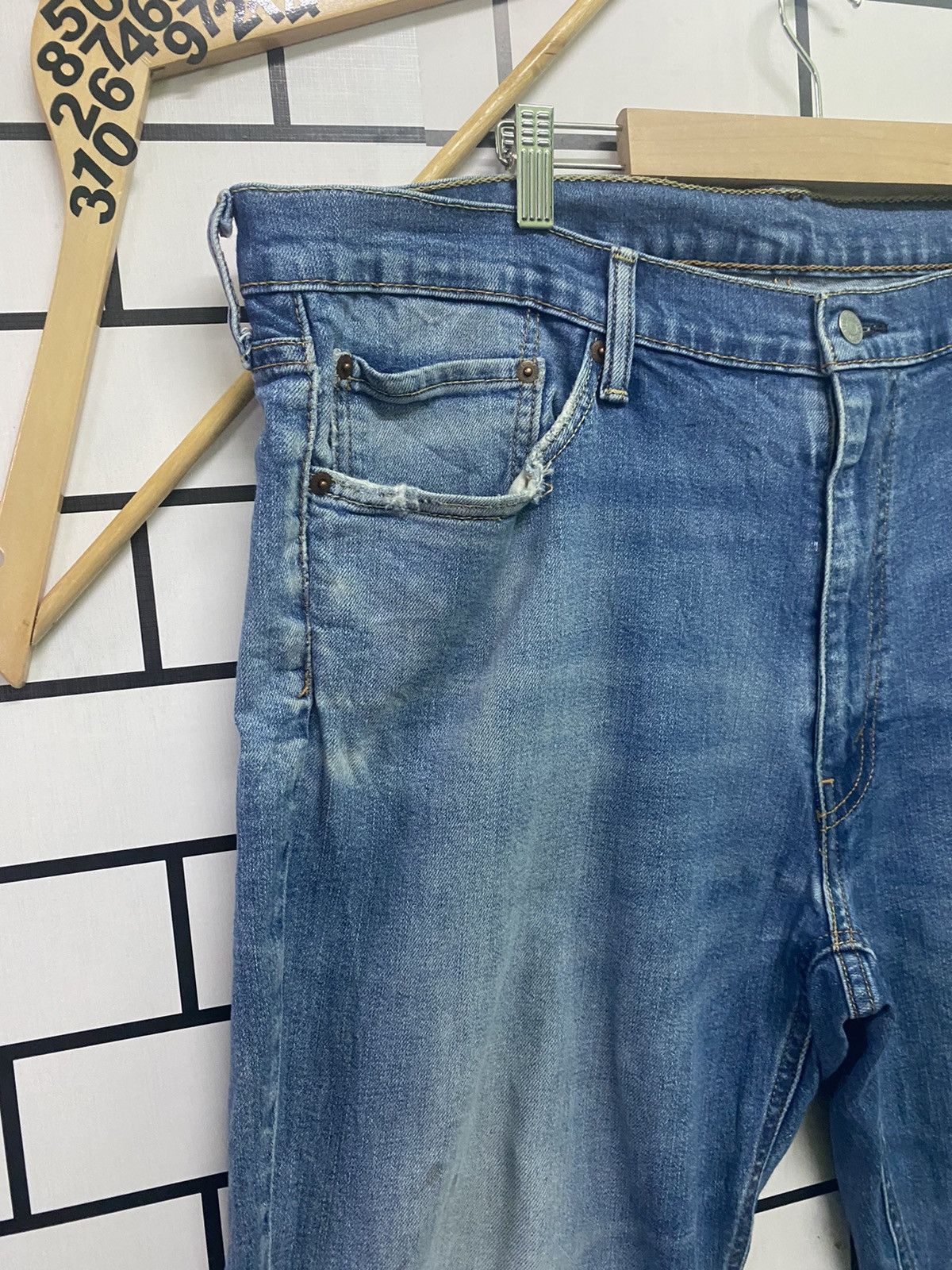 Vintage LEVIS 553 Blue Distressed Denim - L50 - 5