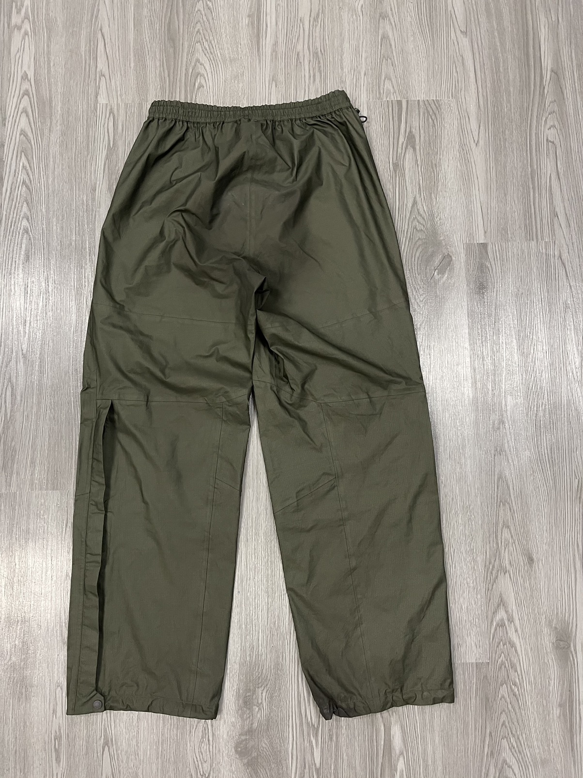 Gorpcore deal🔥The North Face Goretex pant in green - 11