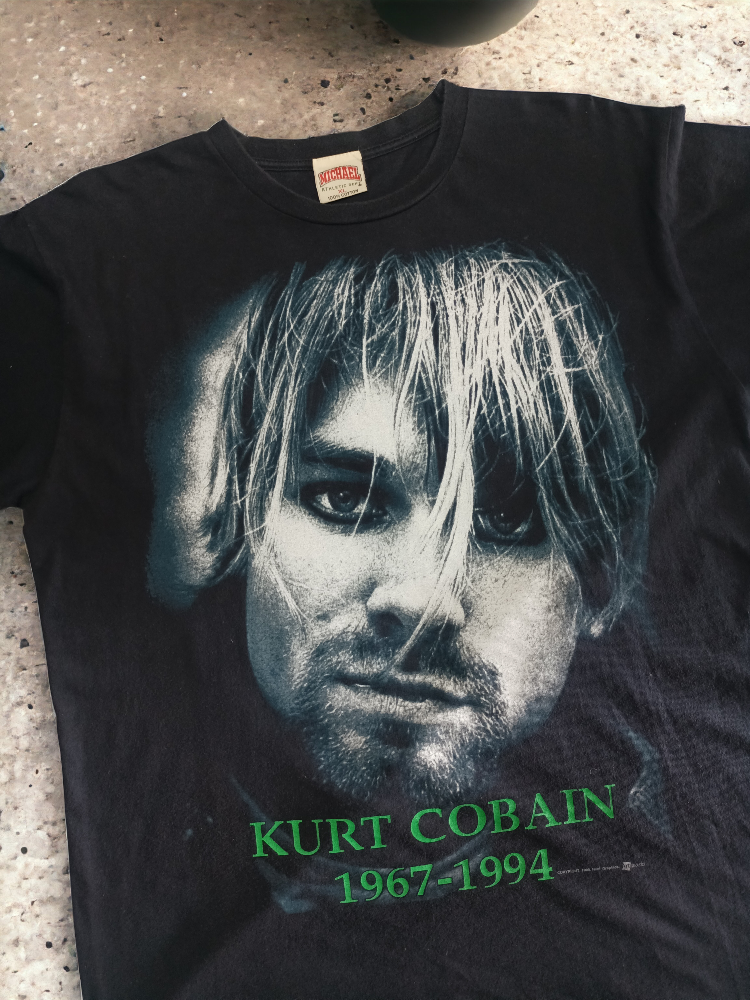 Rare🔥 Vintage 1998 Kurt Cobain Big Print Front & Back Face Nirvana Memorial Tee - 5