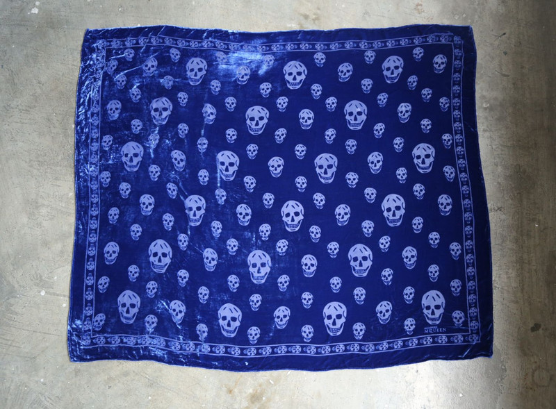 Alexander Mcqueen - F/W 11 - Velvet Skull Scarf - 1