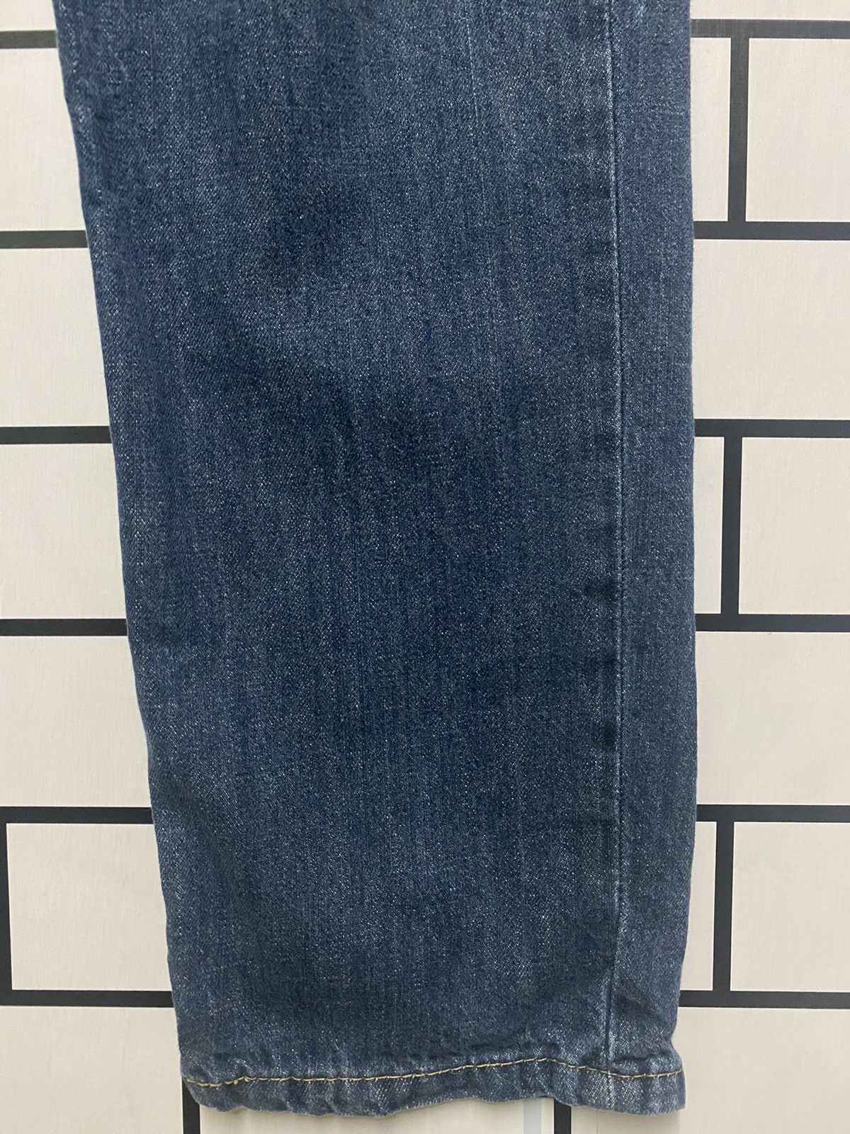 Vintage LEVIS 550 Mid Blue Paint Splashed Jeans - L32 - 7