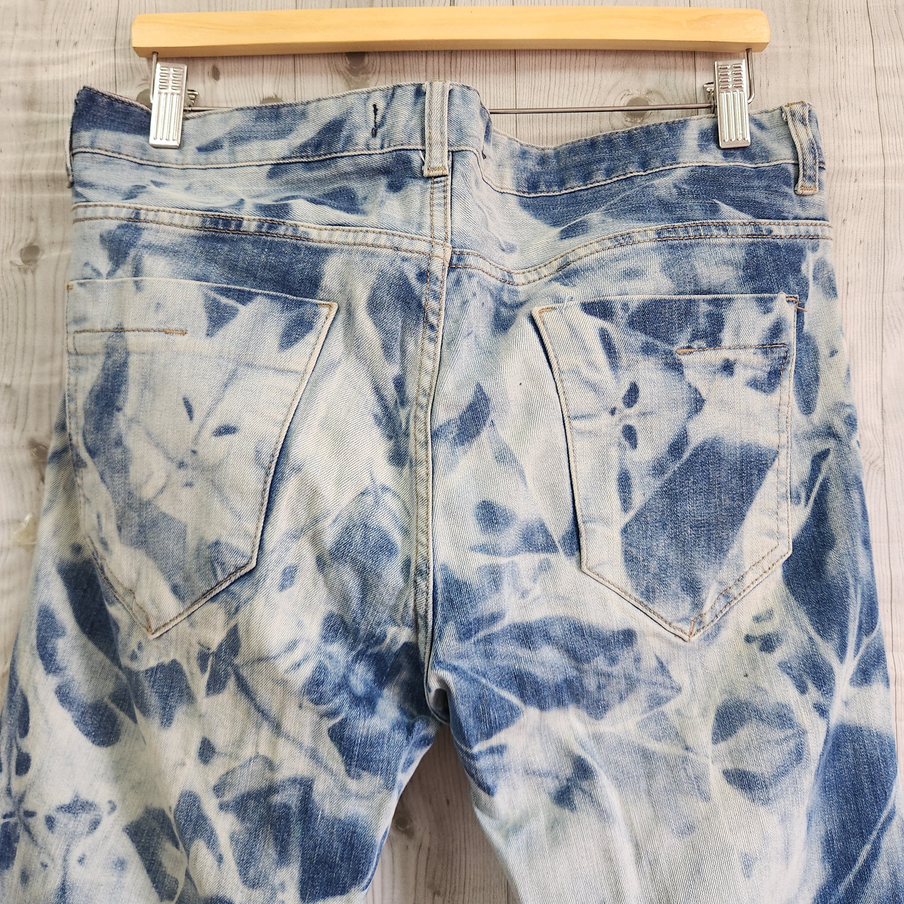 Distressed Denim - Acid Wash Distressed Japanese Denim LCW Jeans - 10