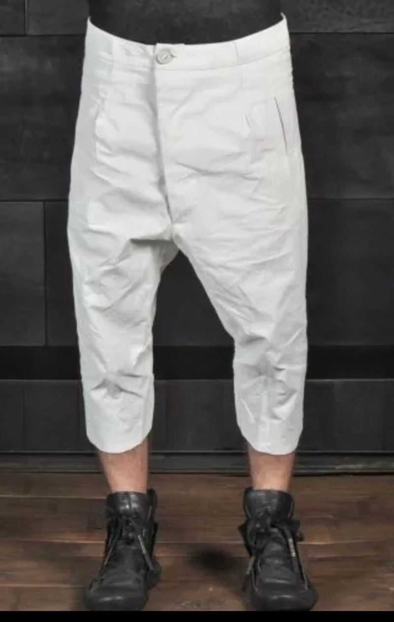 P4-F1671 Resinated Linen in White - 1