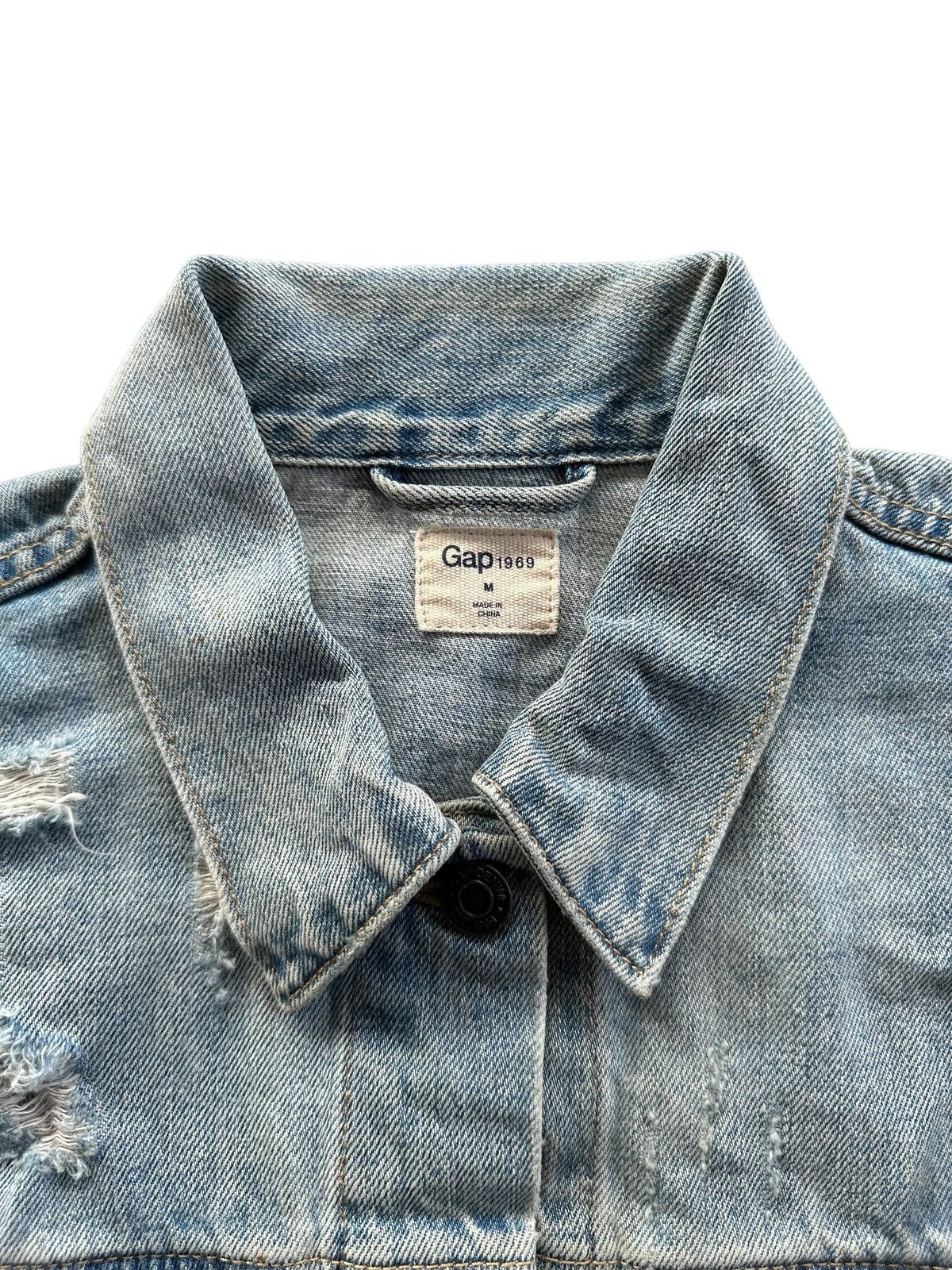 Gap Denim Jacket Distressed - 21