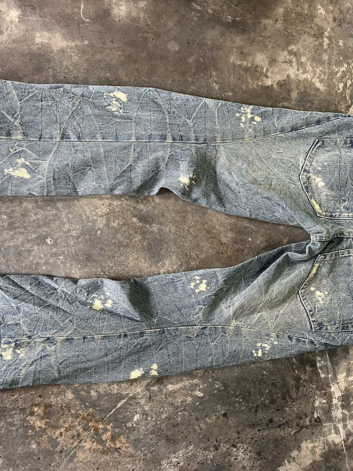 💥Vintage Distressed Banana Cut Denim - 15