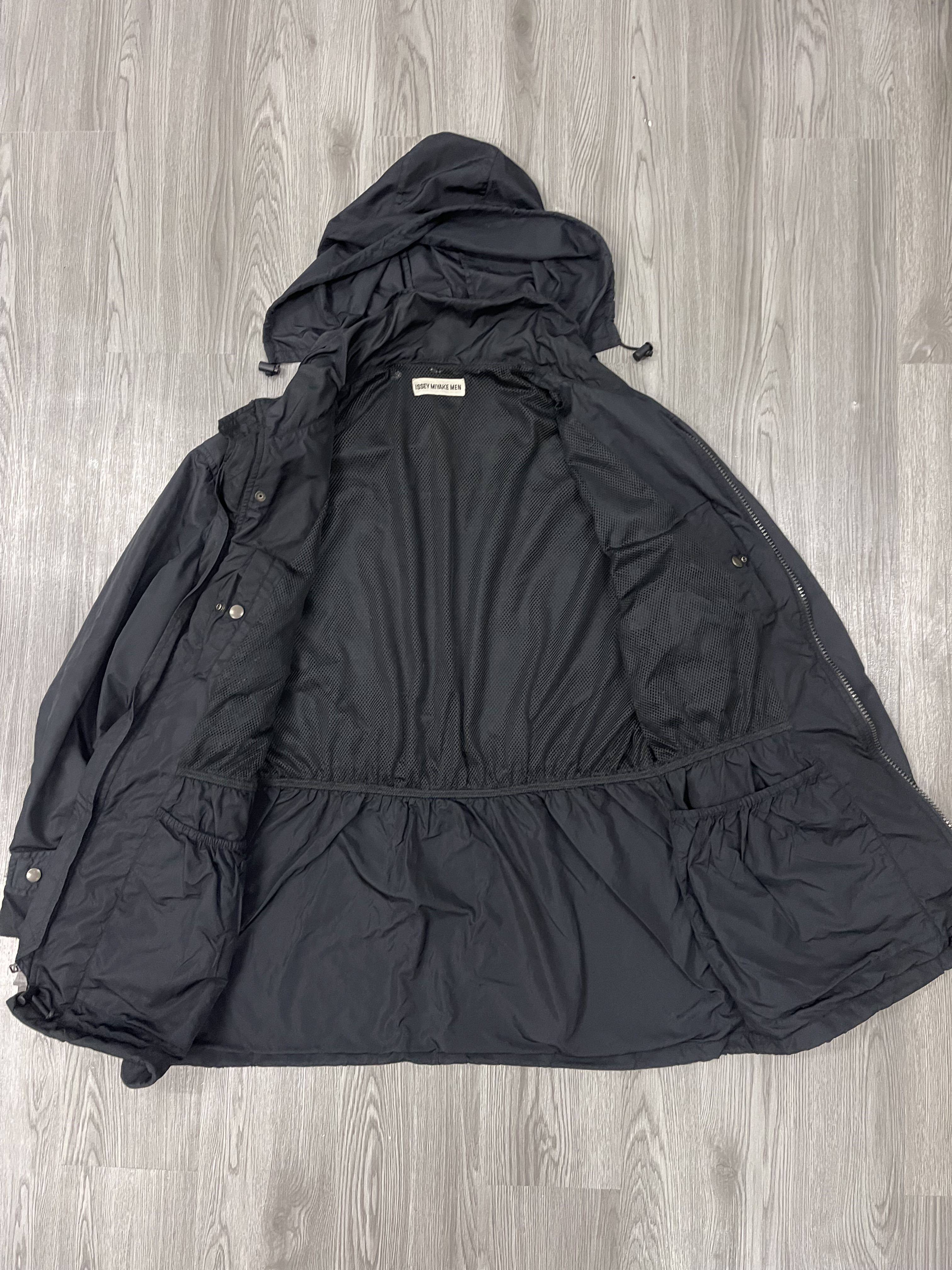 A/W 1997 Issey Miyake Black Tech Nylon Parka Jacket - 2