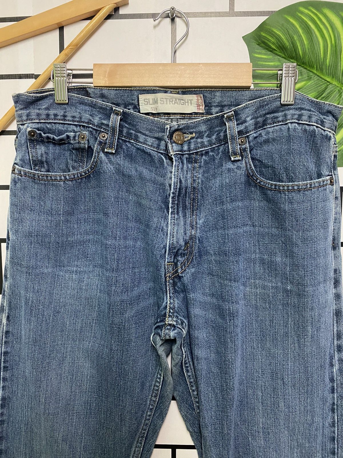 Vintage LEVIS 514 Slim Straight Denim -L39 - 3