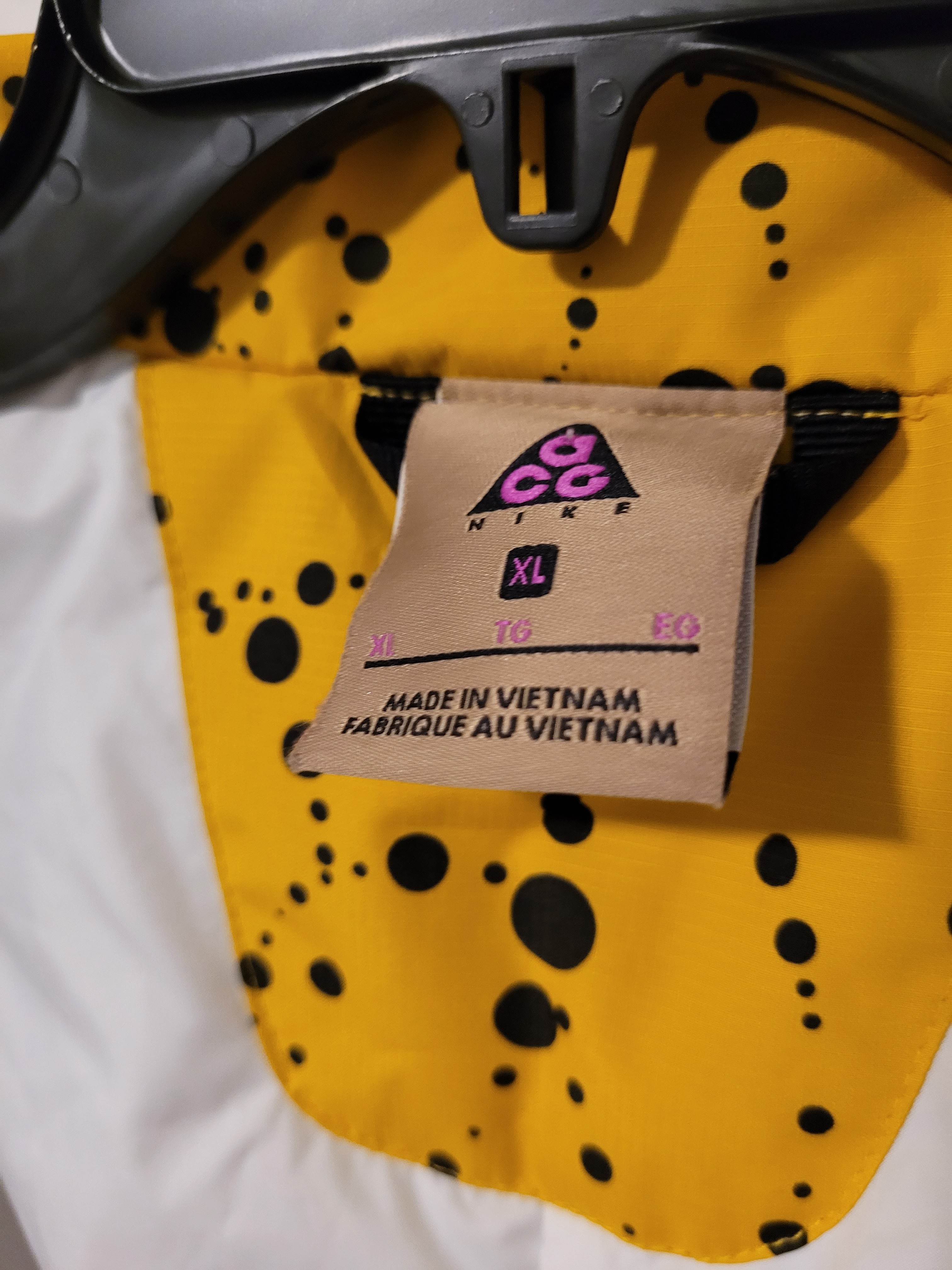 Nikelab ACG Insulated Jacket White and Yellow Ochre - 4