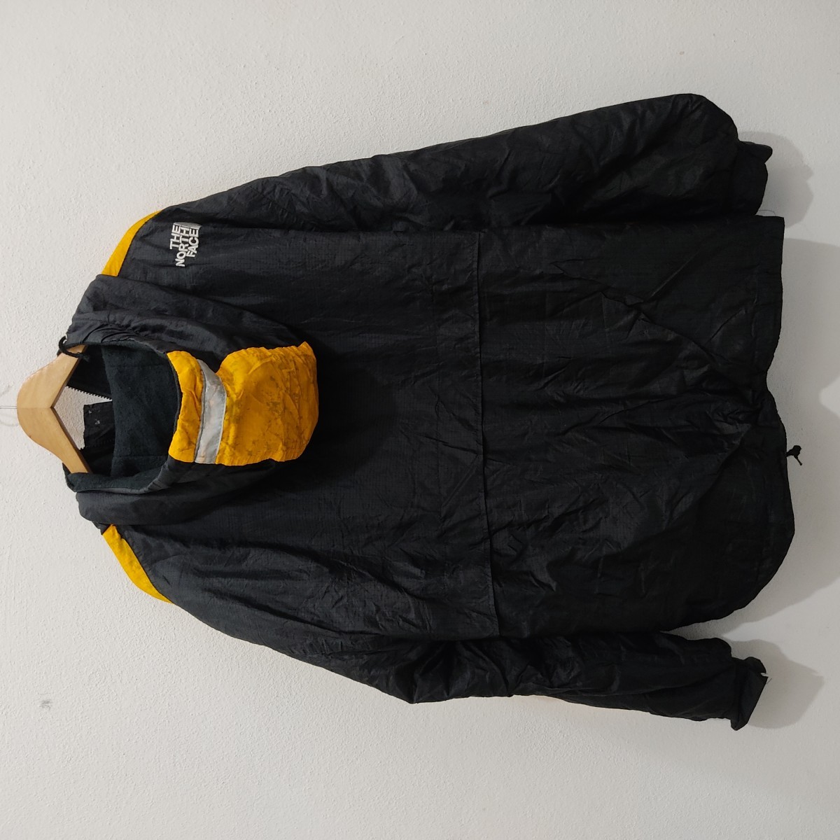 Outdoor Life - Yellow Black Outdoor Hiking Nuptse XL Jacket - 2