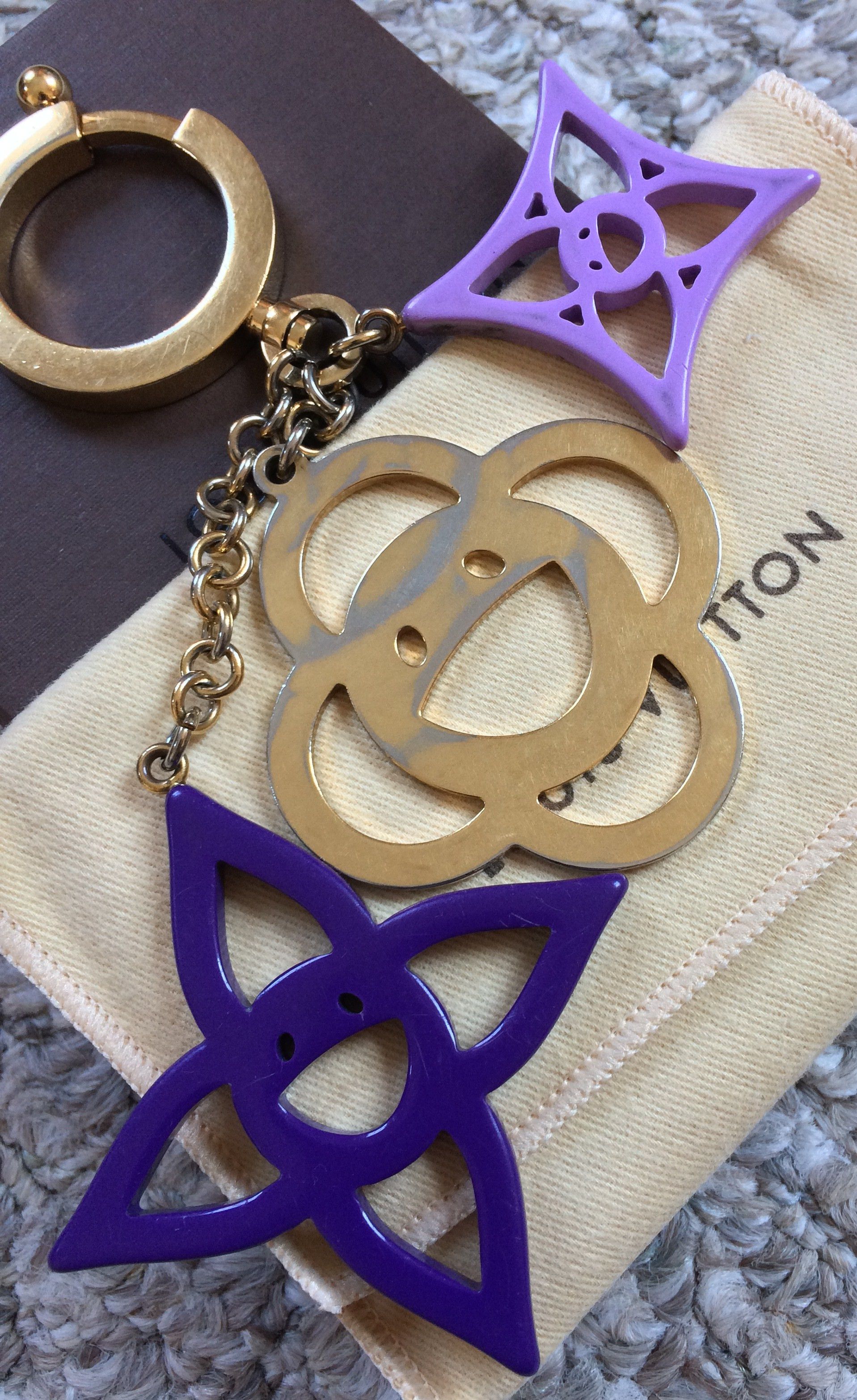 S/S 2010 Louis Vuitton x Murakami Cosmic Monogram Charm - 5