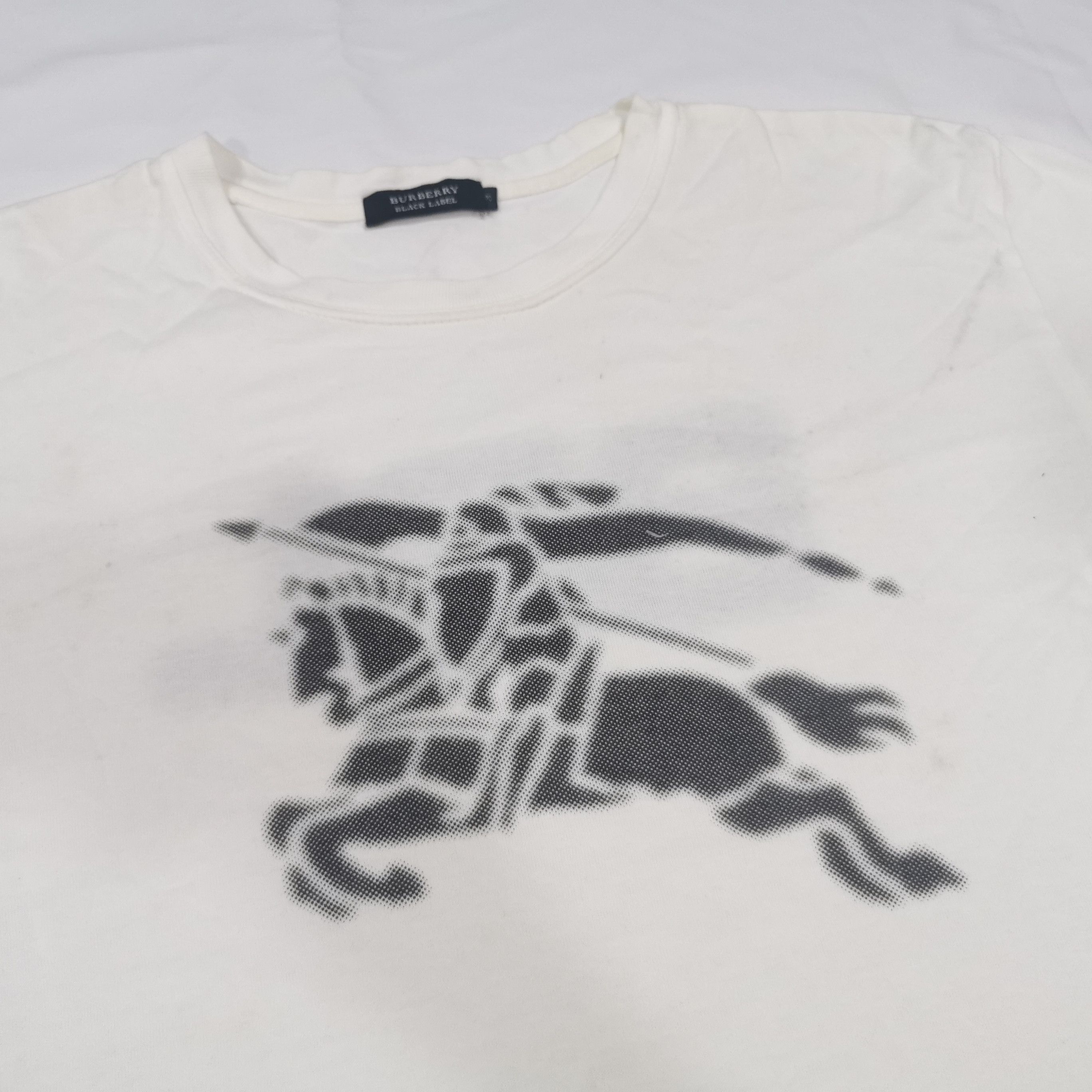 Vintage Burberry Black Label BBL Blur Logo Style Tshirt - 2