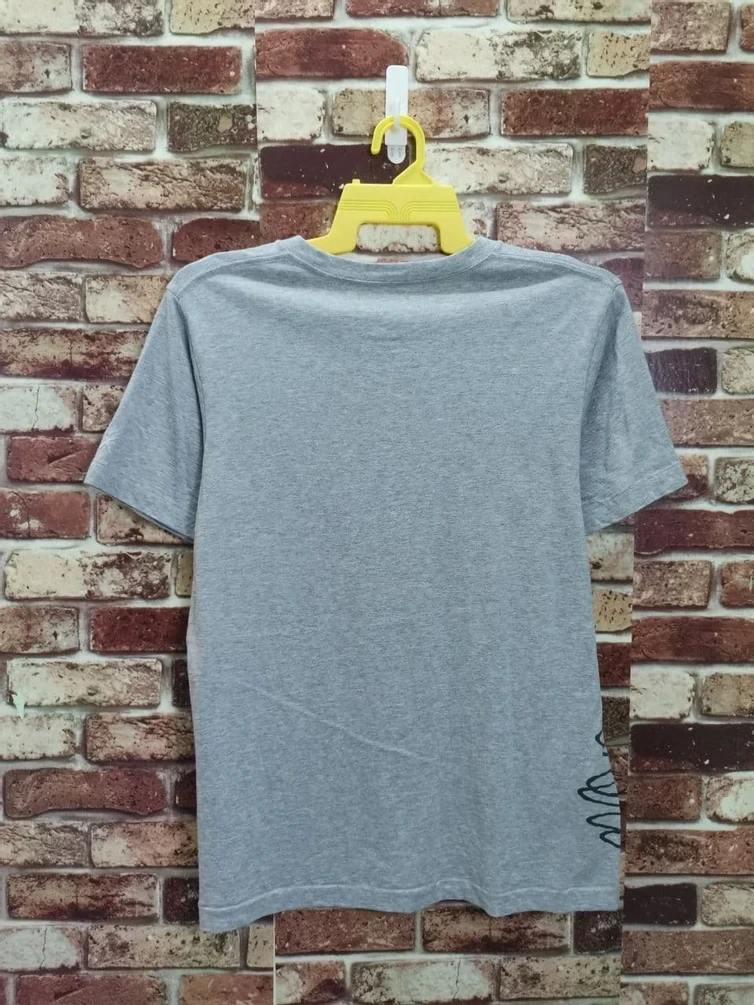 Original Fake - Kaws X Uniqlo X Peanuts Box Flayed Tee - 3