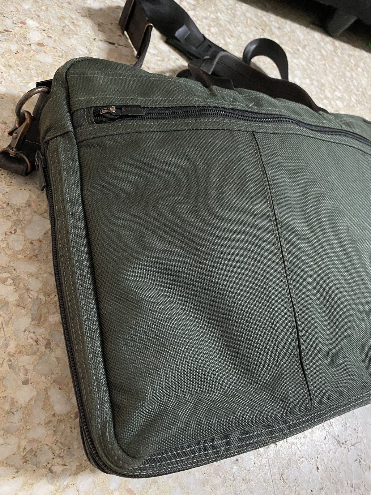 Porter Cordura Messenger Bag Green Army Made in Japan - 5