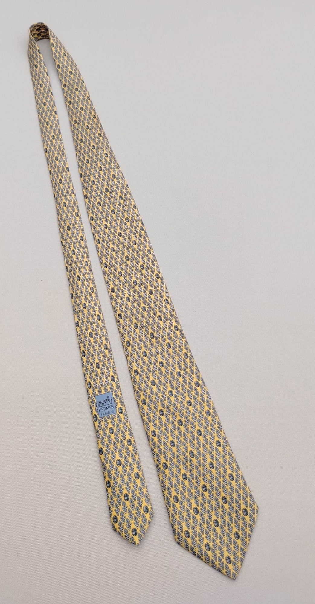 Vtg Hermes Paris 5073 PA Silk Designer Necktie Wine Barrel Pattern Yellow Tie - 5