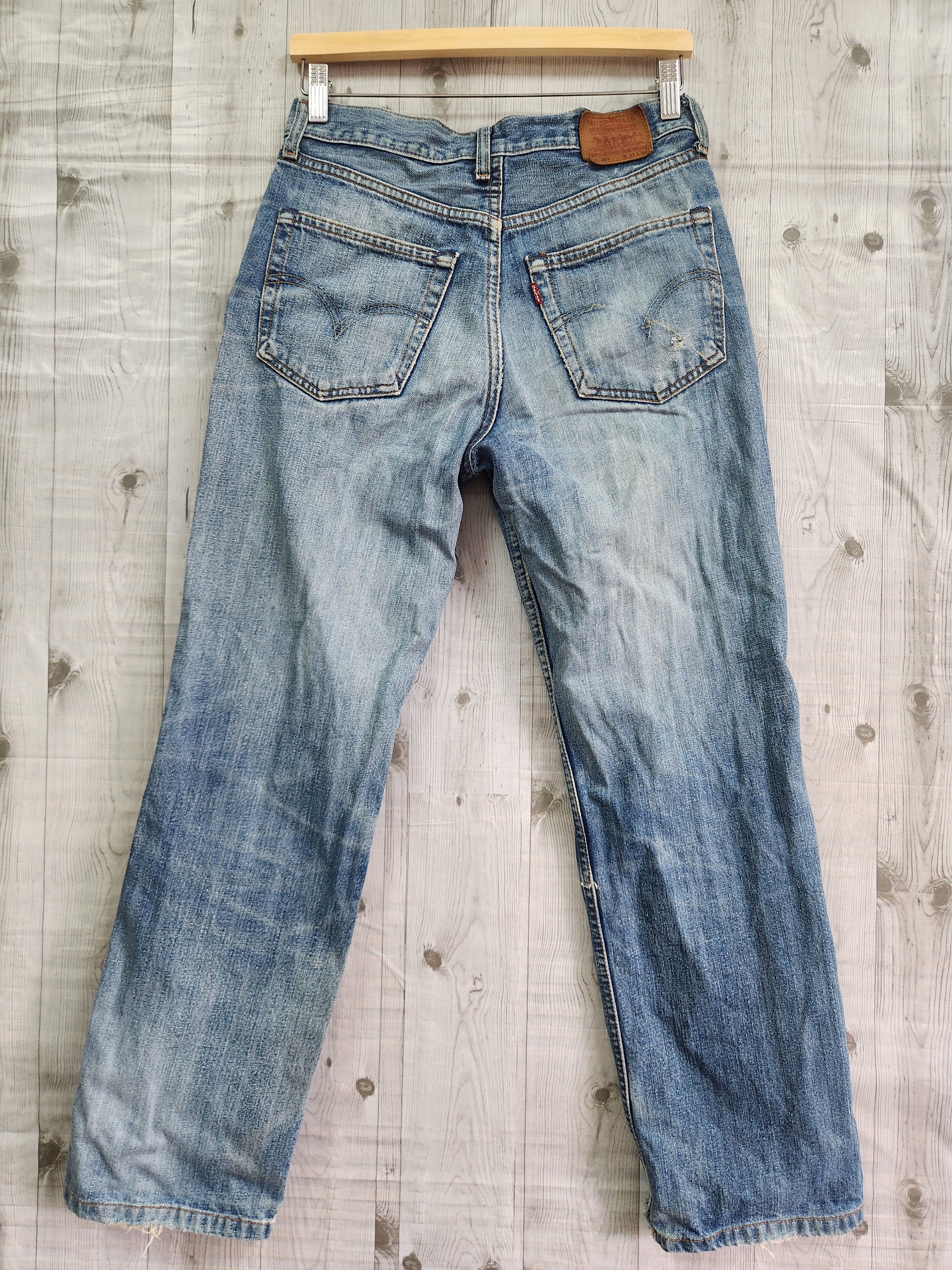 Levis 502 Vintage Distressed Ripped Denim Jeans Year 2002 - 21
