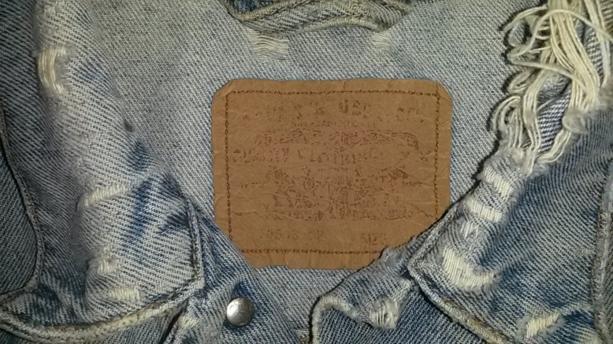 Unique Vintage Distressed Used Light Denim Jacket - 20