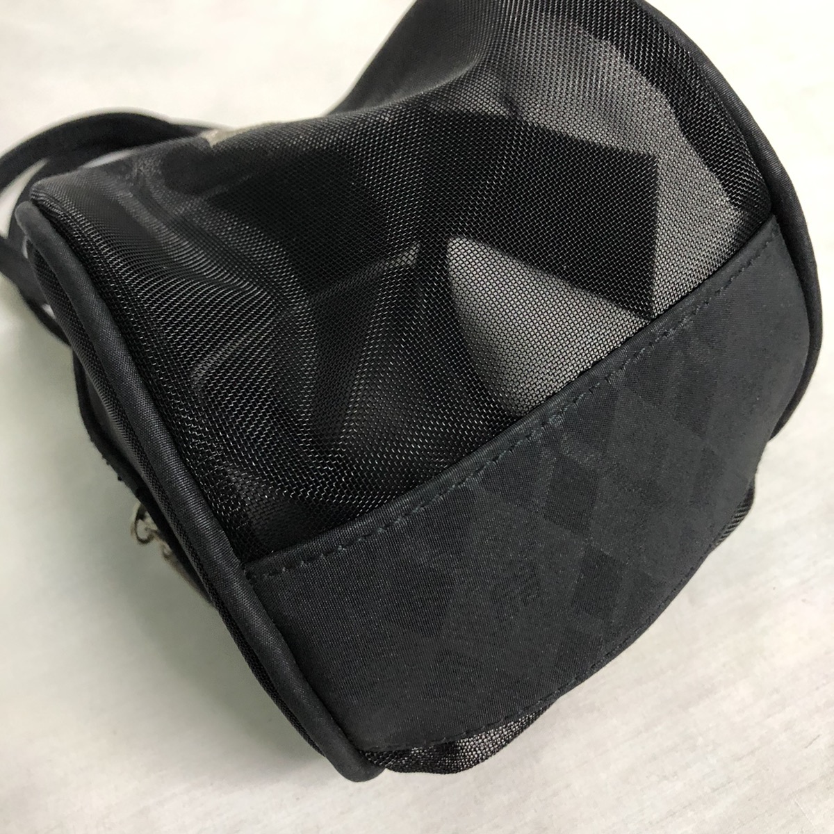 Givenchy toiletries mini bag - 2