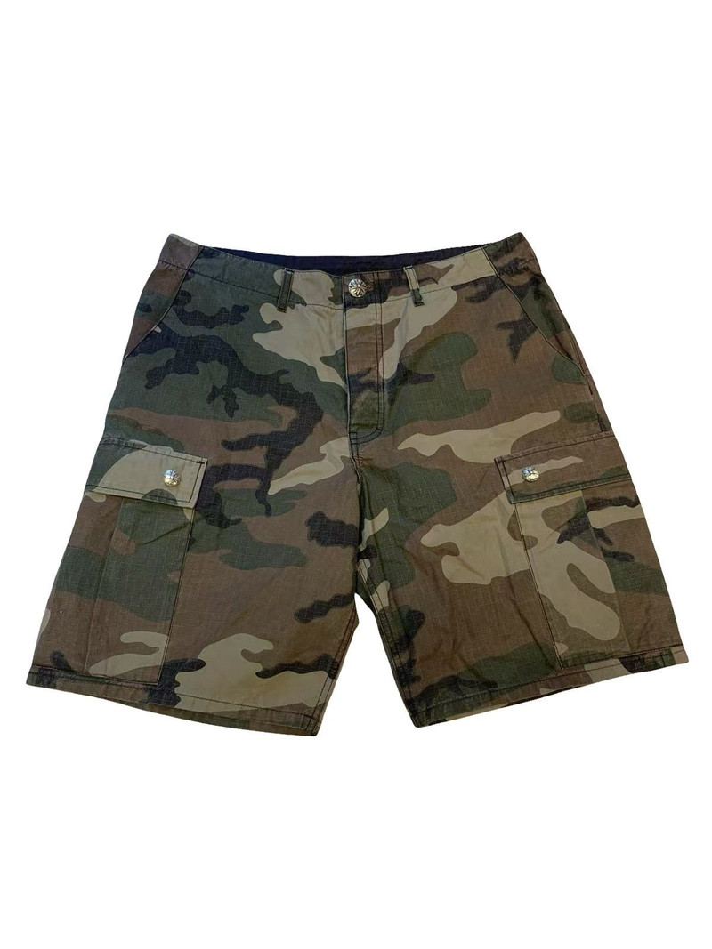 Camo cross patch cargo shorts - 1