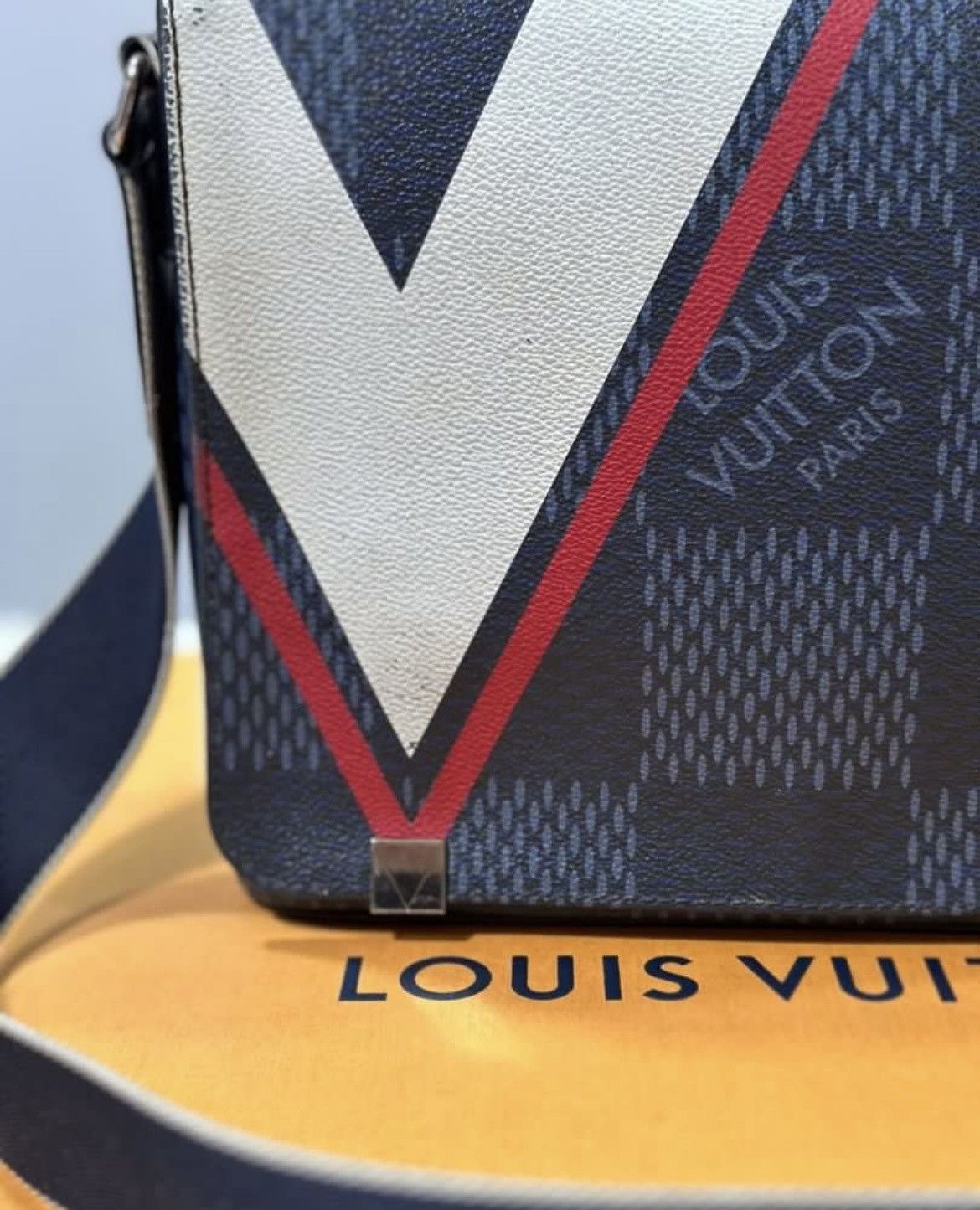 Authentic LOUIS VUITTON District Pm American cup - 4