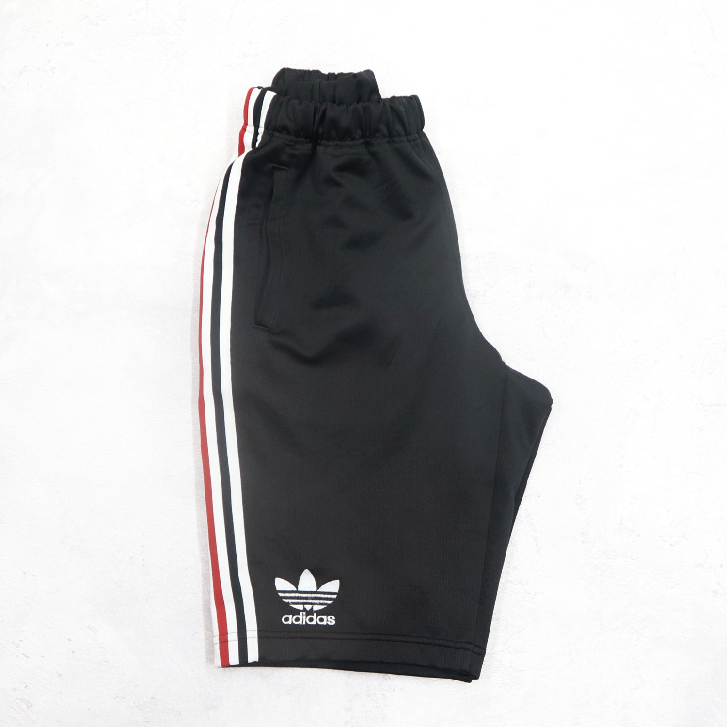 adidas Vintage 90s Adidas 3 Stripes Japan Descente Logo Embroidered Short Men Pants happenplace REVERSIBLE