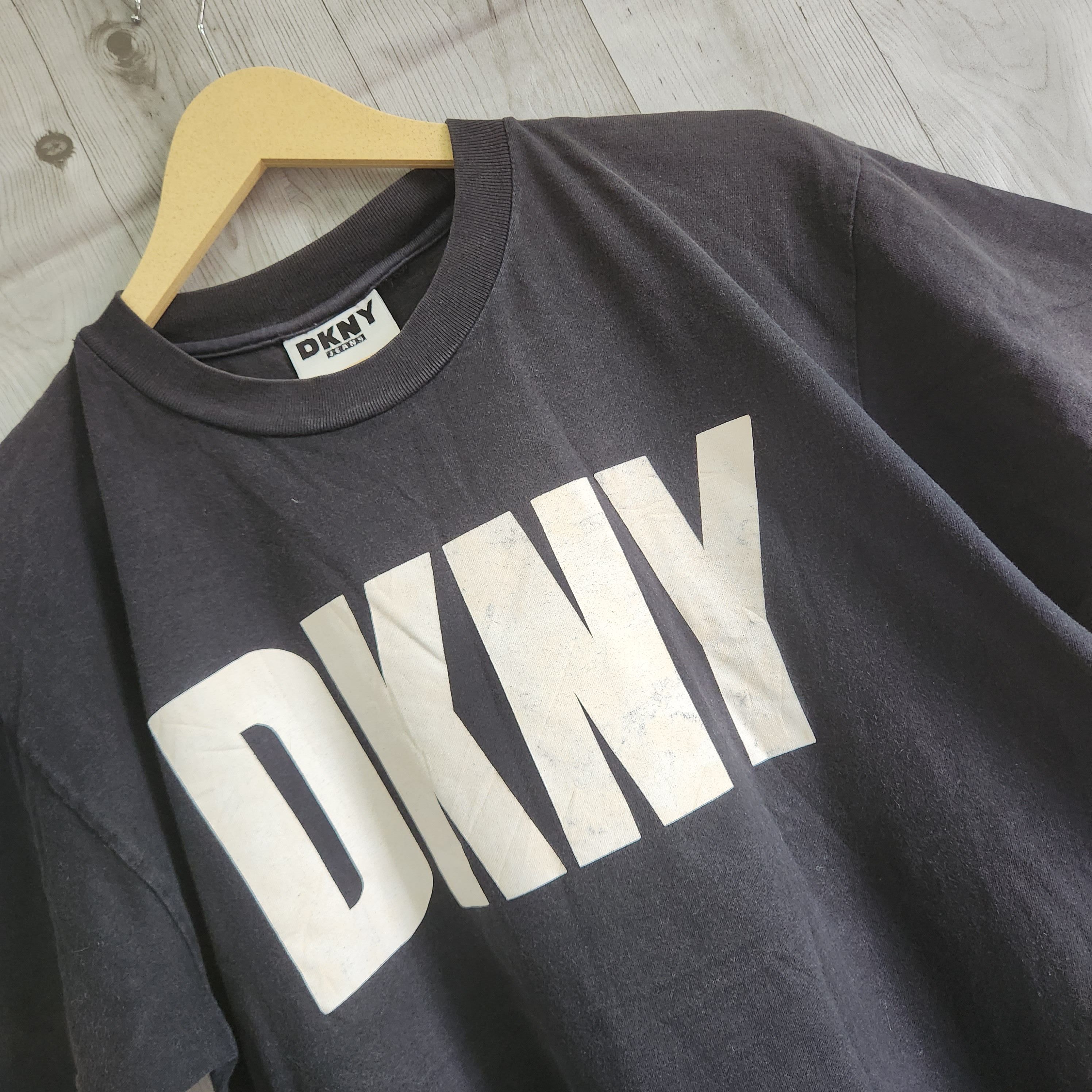 Vintage 1980s DKNY Big Logo Printed Single Stitches - 18