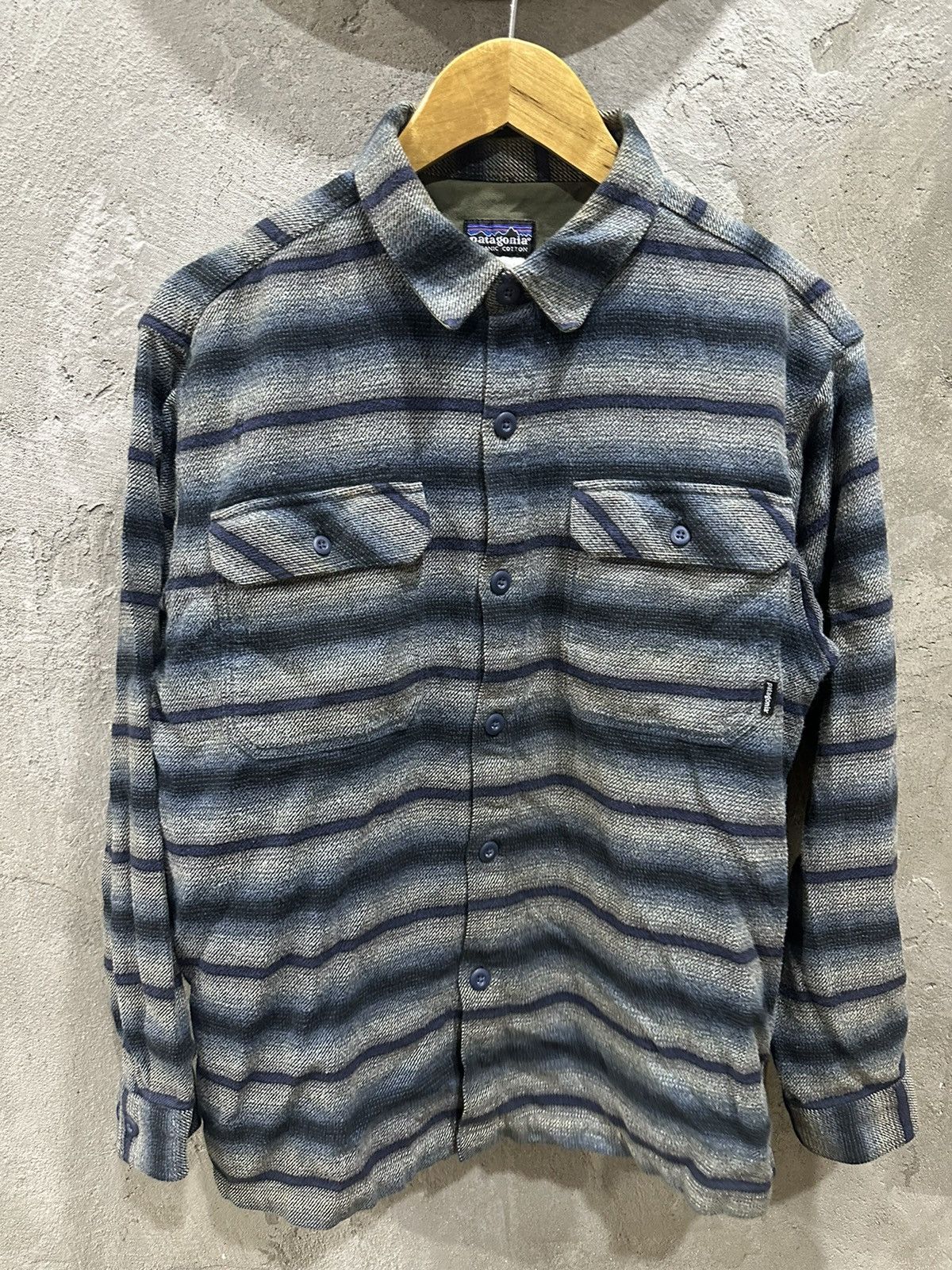 Patagonia Heavy Organic Cotton Flannel Shirt - 1