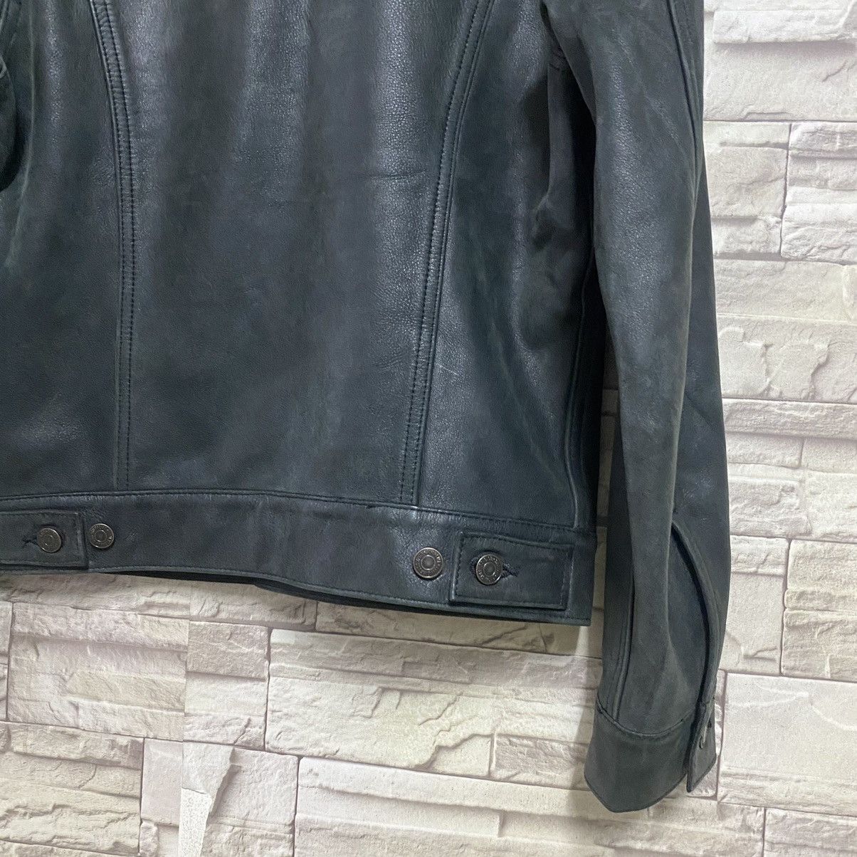 FW2011 Levis X Supreme Leather Trucker Jacket - 13