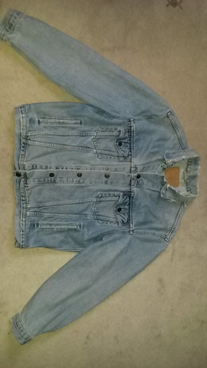Unique Vintage Distressed Used Light Denim Jacket - 6