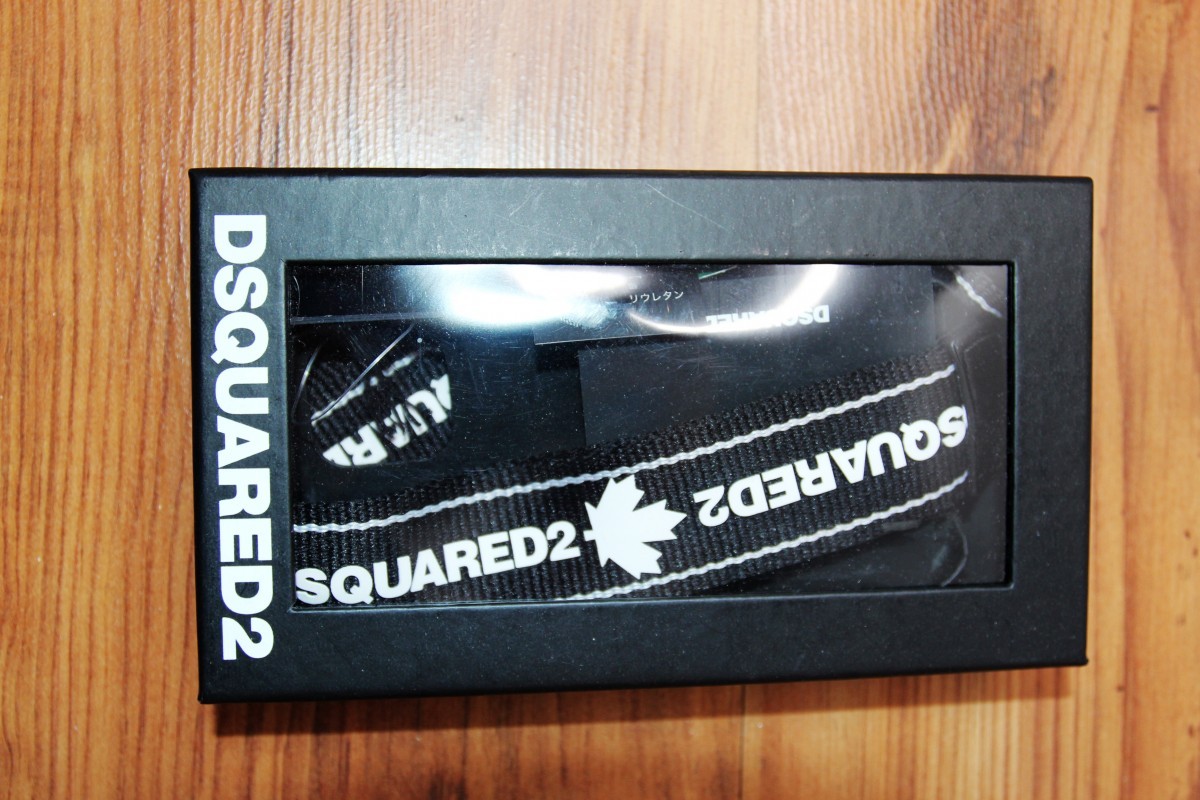 BNWT AW20 DSQUARED2 IPHONE XI 11 COVER WITH STRAP - 2