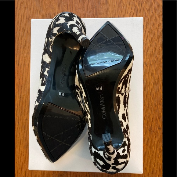 Calvin Klein - White Leopard Pointed-Toe Gayle Leather Stiletto Pump - Size 6.5 - 2