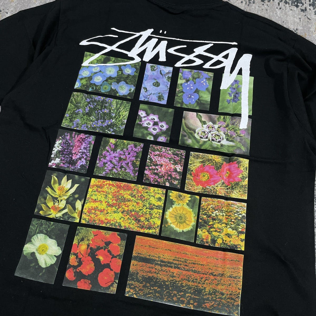 Stüssy FLOWERS STUSSY TEE BLACK // LARGE | hlnstuff | REVERSIBLE