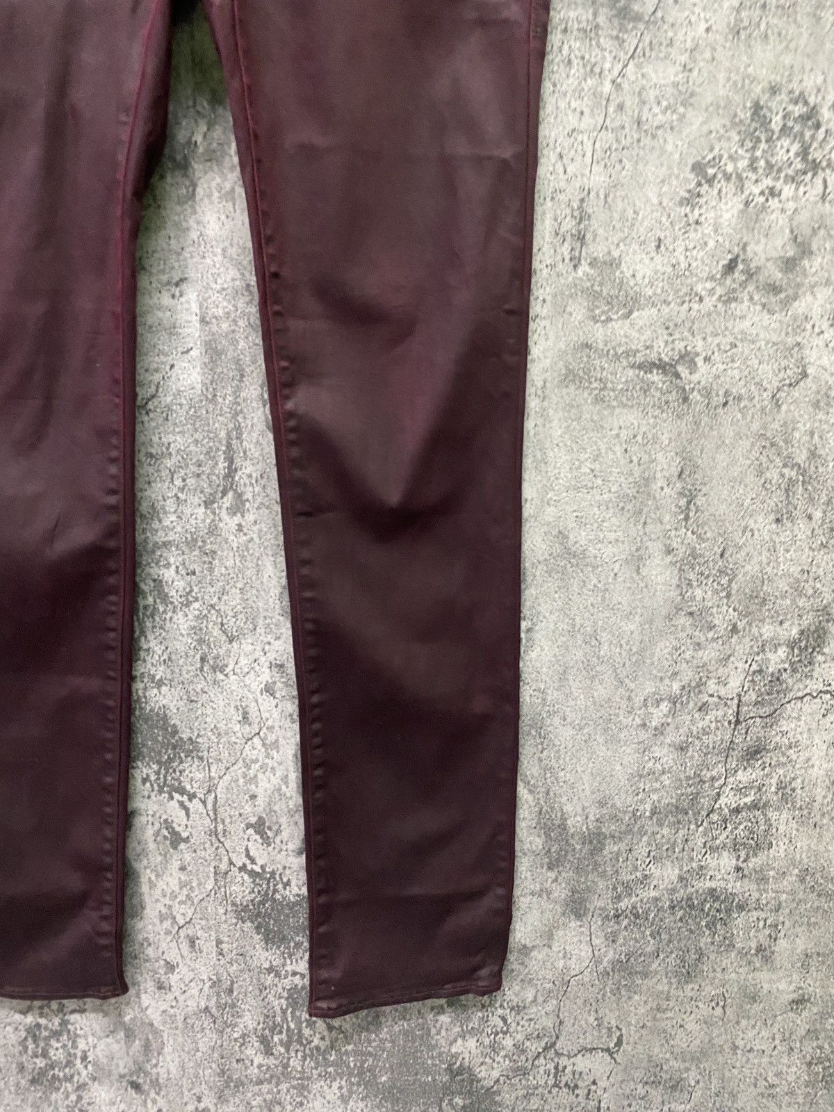 ROCK & REPUBLIC Maroon Waxed Pant - 6