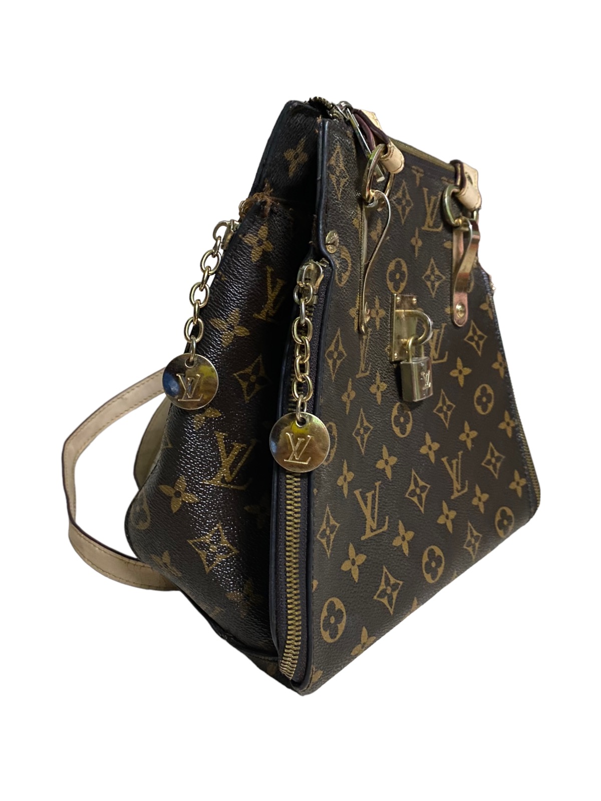 Louis Vuitton Louis Vuitton Sling Bag Monogram SP1914