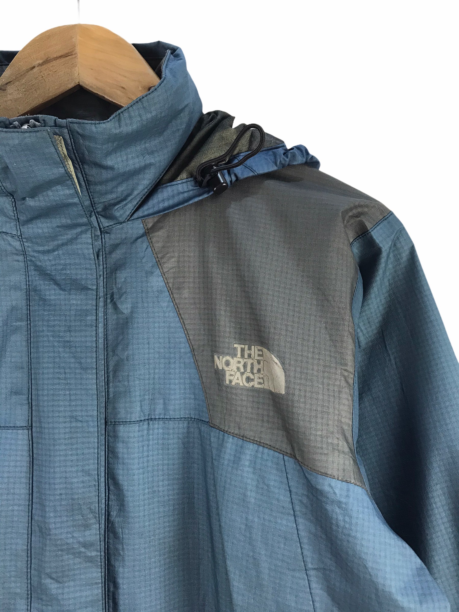 The North Face Goretex Windbreaker Jacket - 8