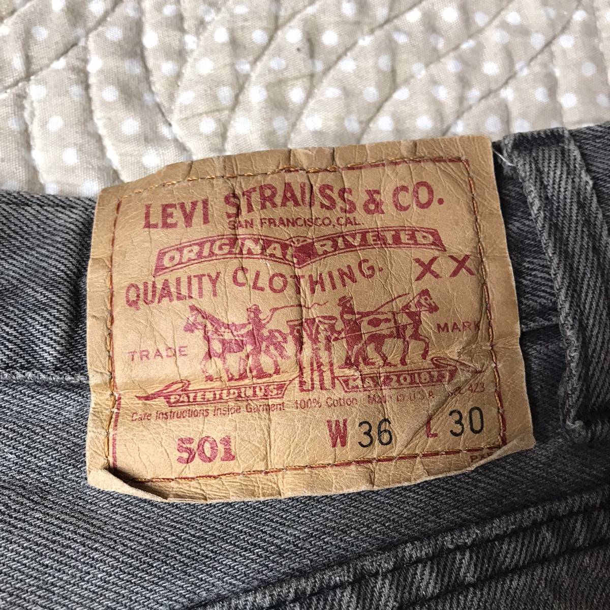 Rare Vtg Levi’s 501 Mickey Mouse Distressed Paint Splatter - 12