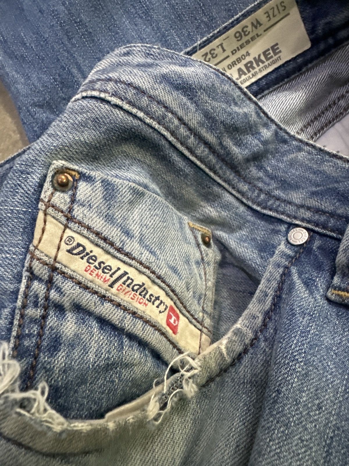 Vintage Distressed Diesel Industry Thrashed Jeans - 17