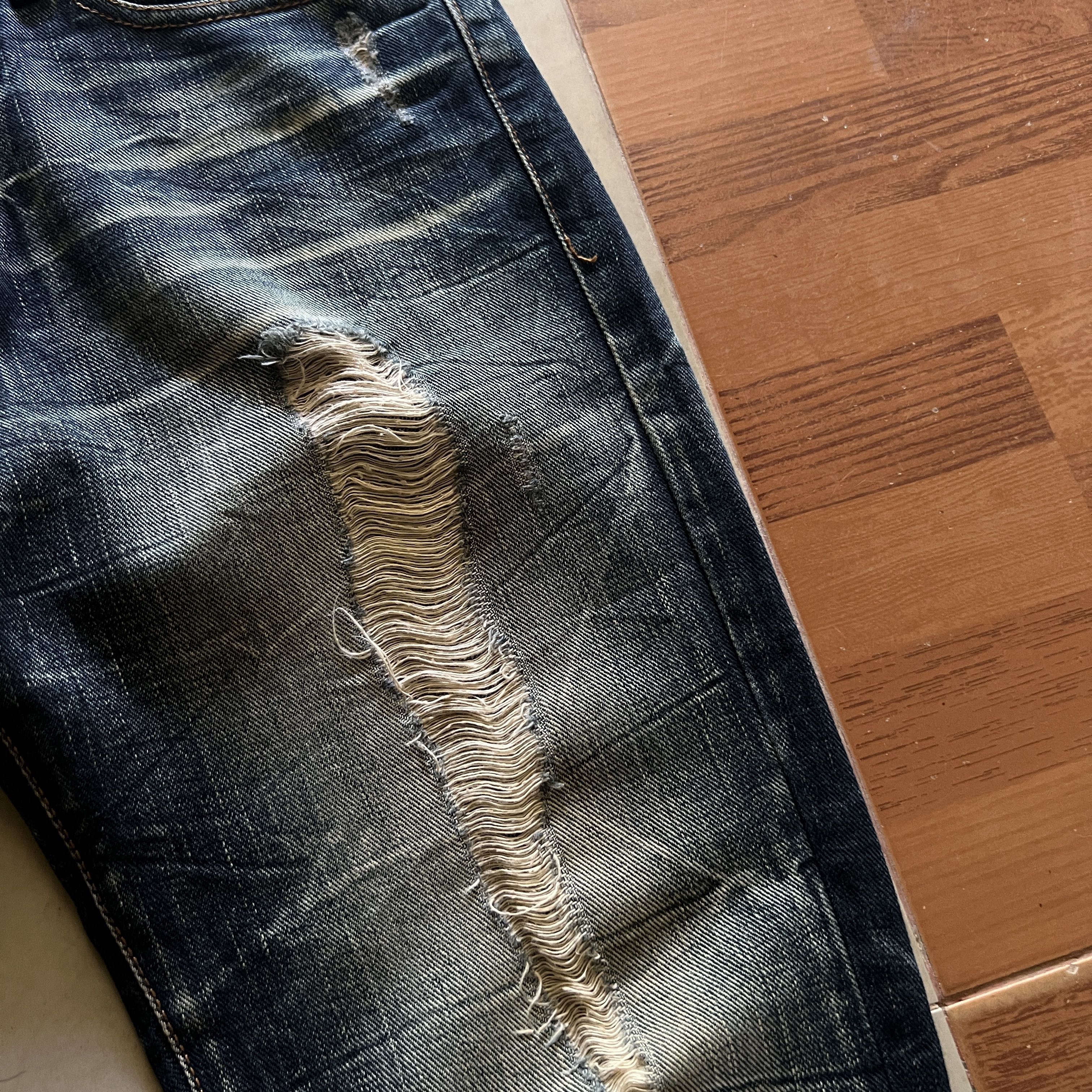 Goa Clawmark distressed flared jeans 00s - 3
