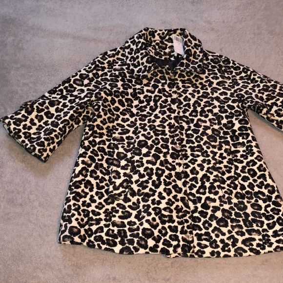 Forever 21 Jacquard Animal Print 3/4 Sleeve Jacket - 6