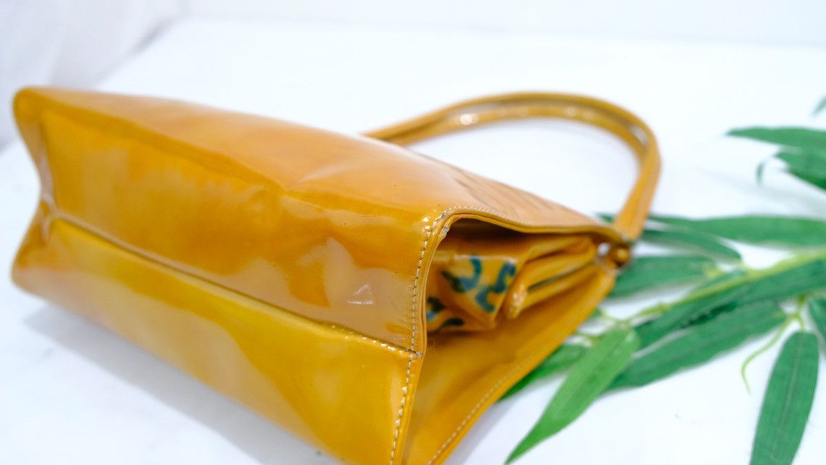 Authentic Prada handbag yellow pattern leather - 10
