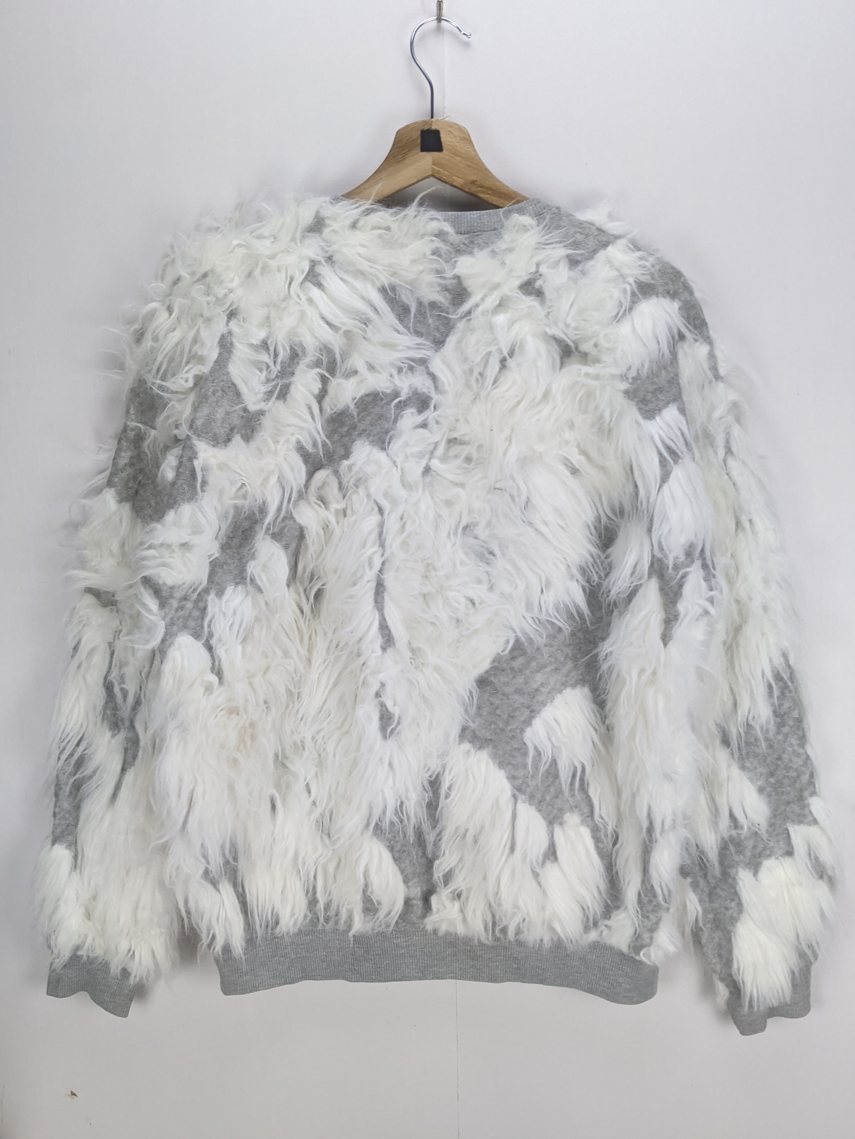 Steals🔥Faux Fur Jacket Zip Up by Zara - 2