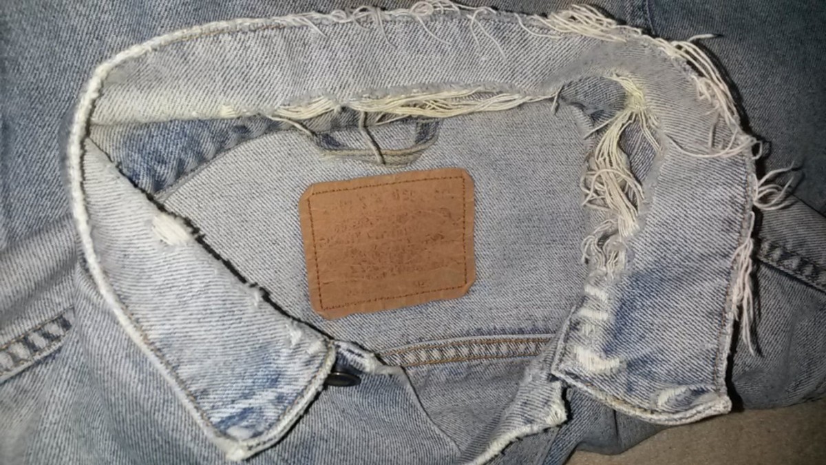 Unique Vintage Distressed Used Light Denim Jacket - 18
