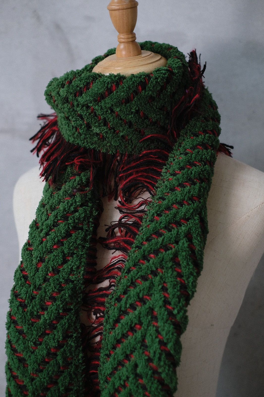 Japanese Brand - Deadstock Cozy Green Fringed Scarf OS Unisex - 2