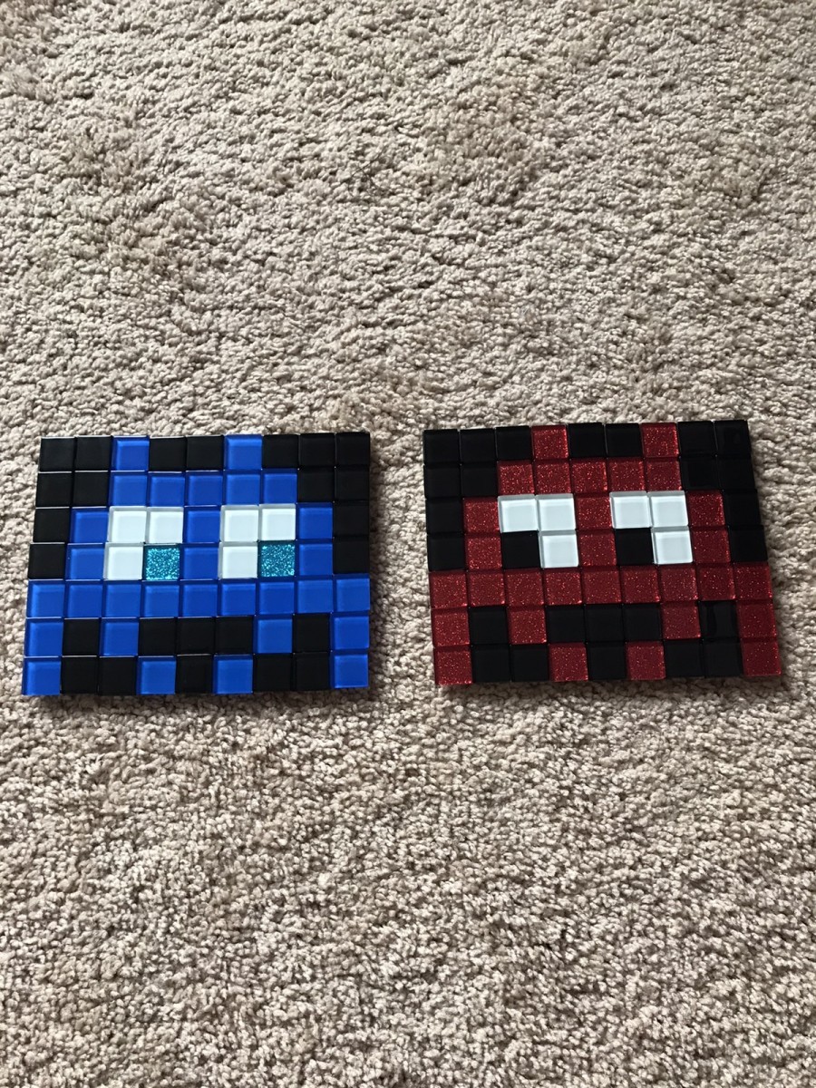 Art - Space invader glass mosaic art set blue & red - 1